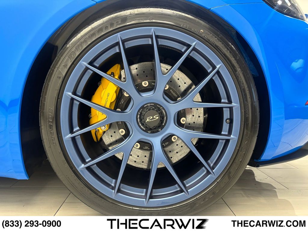2023 Porsche 718 Cayman