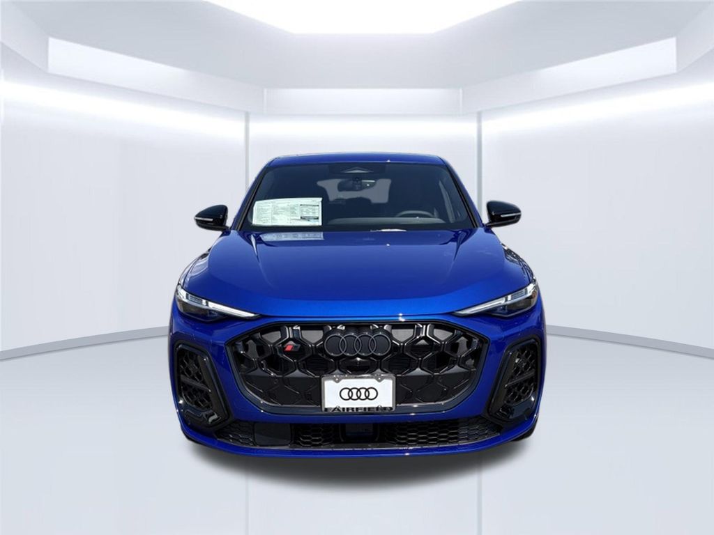 Thumbnail: 2026 Audi SQ5 - 10