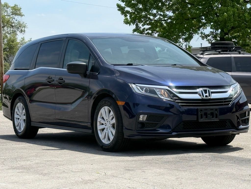 View vehicle photo 7