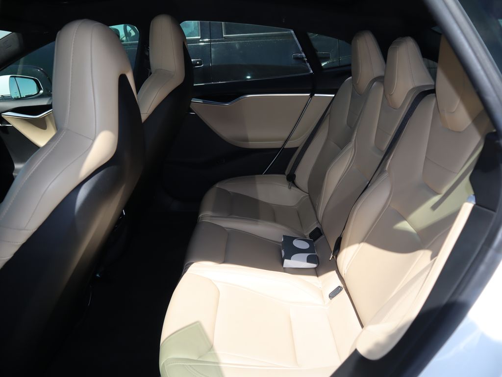 2014 Tesla Model S P85D 11
