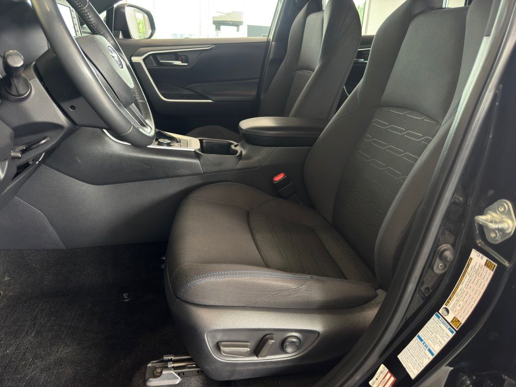 2022 Toyota RAV4 Hybrid SE Black at EAG Ford Navasota