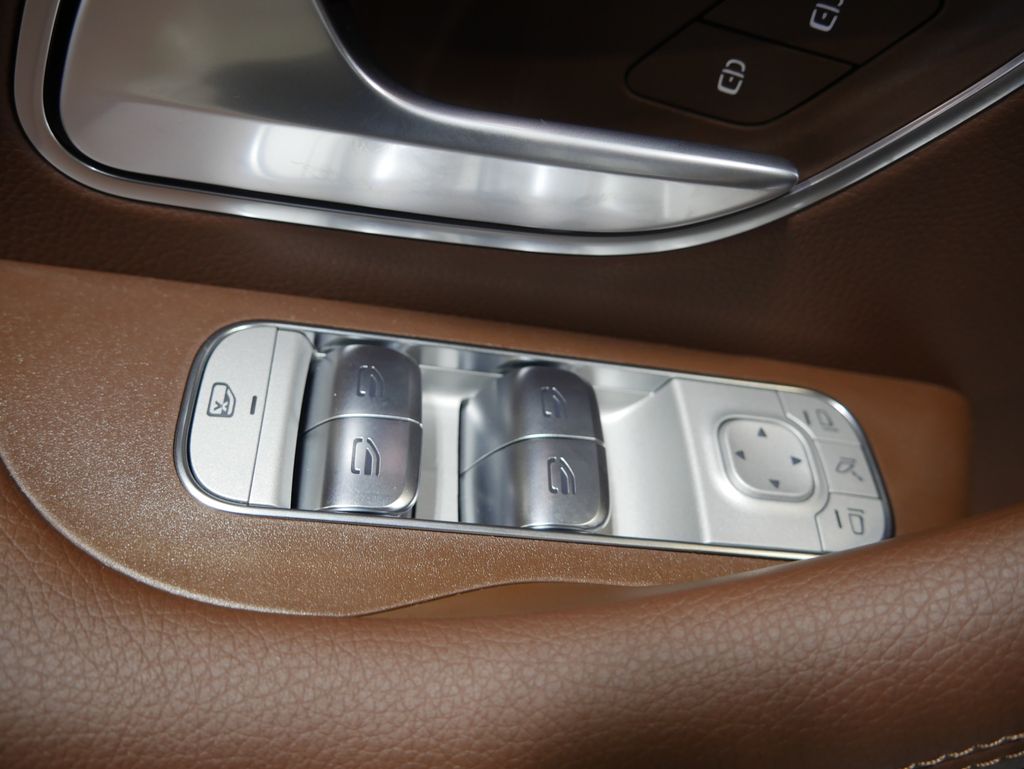 Thumbnail: 2026 Mercedes-Benz GLE - 18