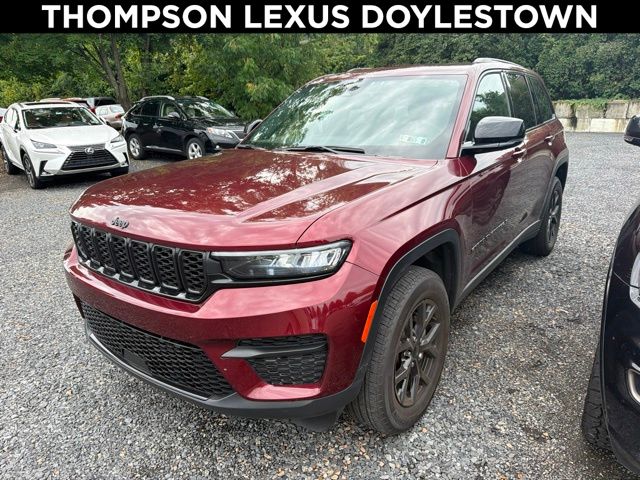 Velvet Red Pearlcoat 2025 Jeep Grand Cherokee SUV / Crossover Four-Wheel Drive 8-Speed Automatic