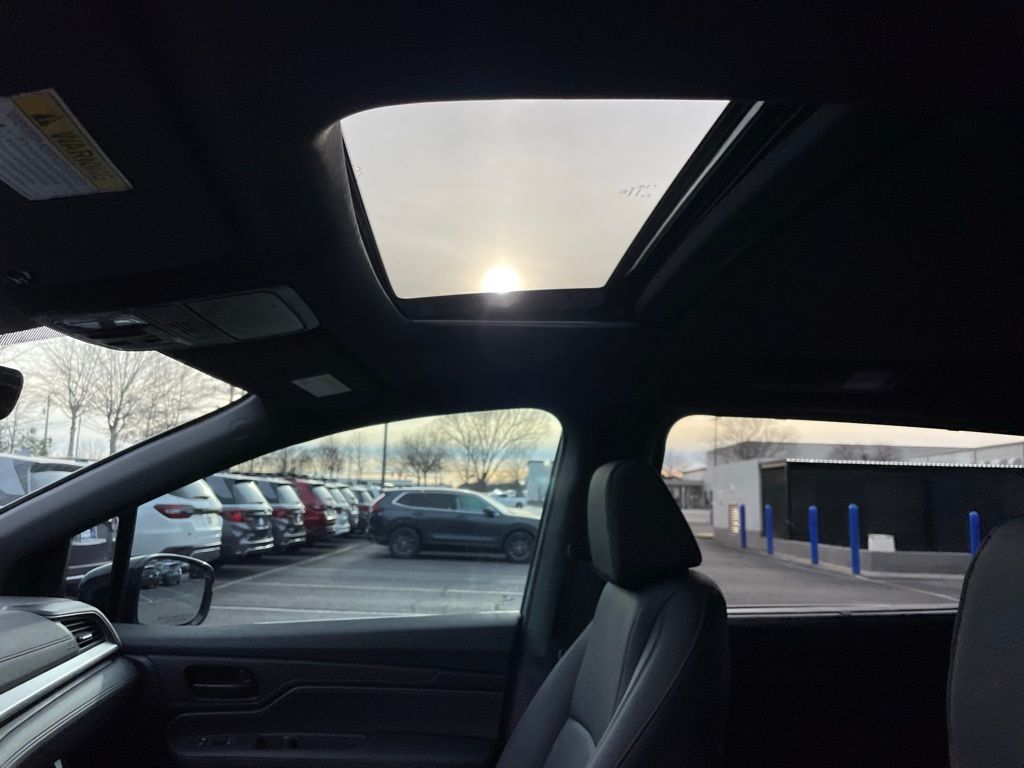 Thumbnail: 2026 Honda Odyssey - 29