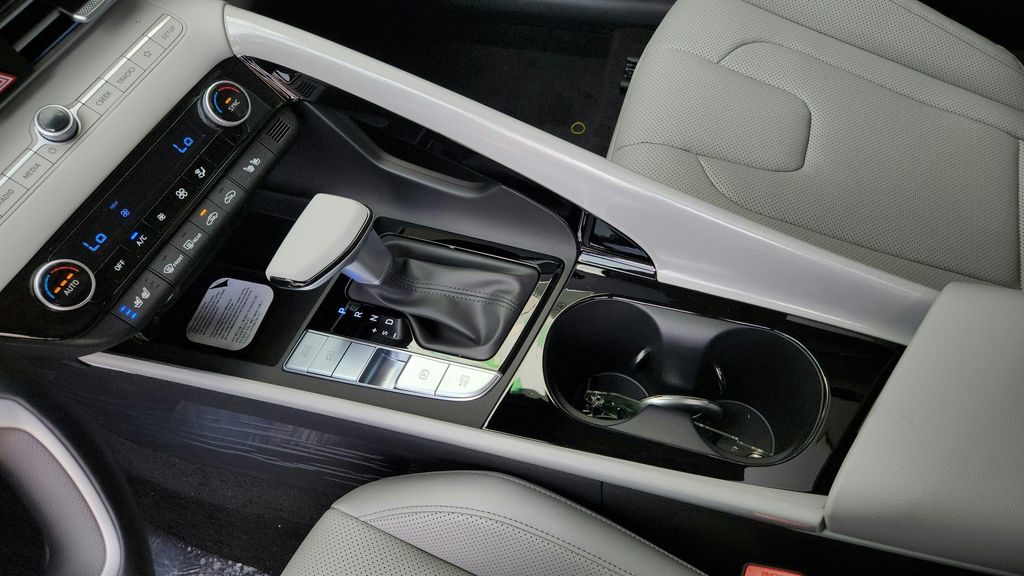 2026 Hyundai Elantra Hybrid