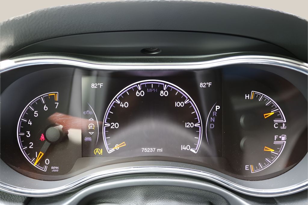 Used Car 2019 Jeep Grand Cherokee  Limited For Sale Under $25,000 In Austin, Texas