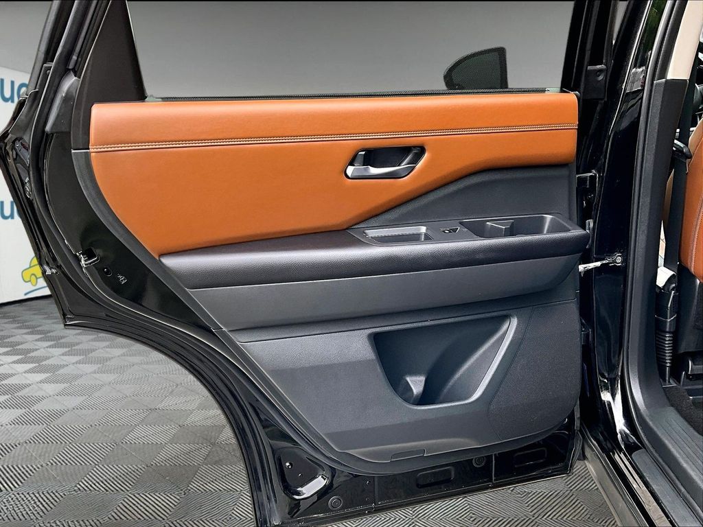 2023 Nissan Pathfinder — photo 23