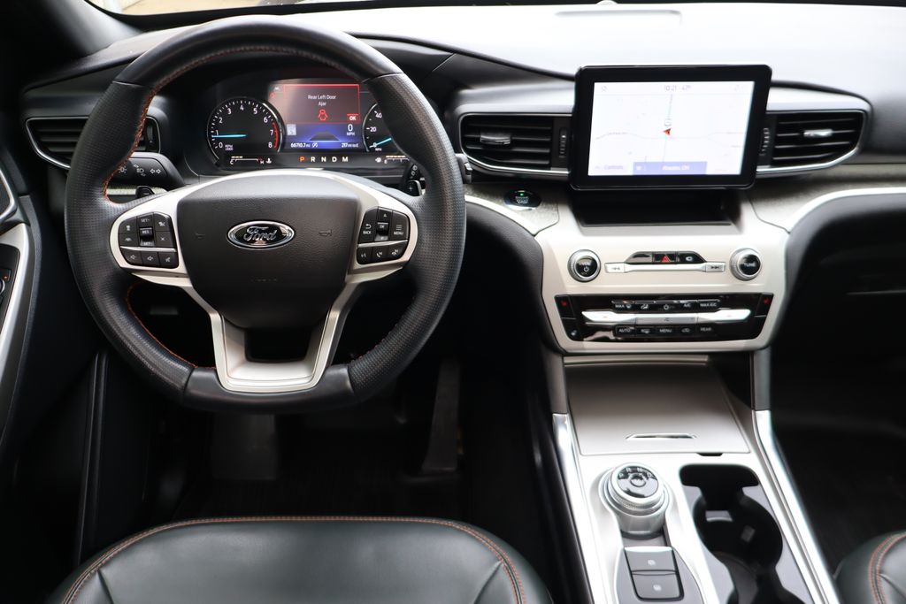 View vehicle photo 6