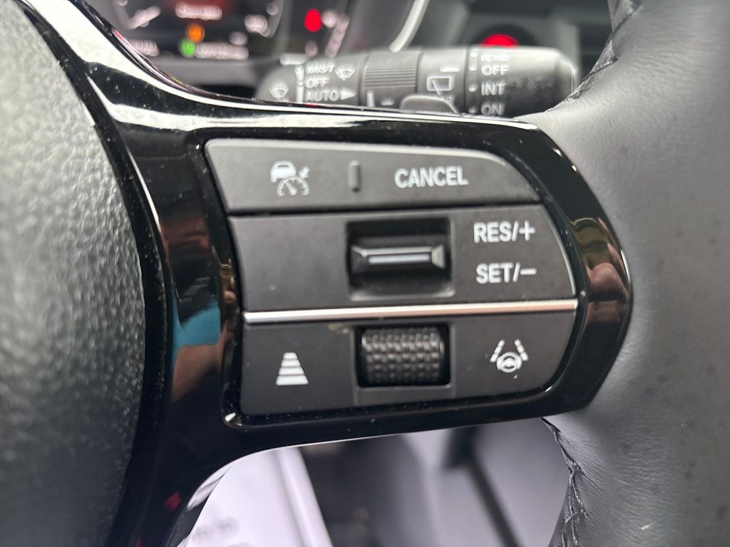Used 2025 Honda Pilot SUV