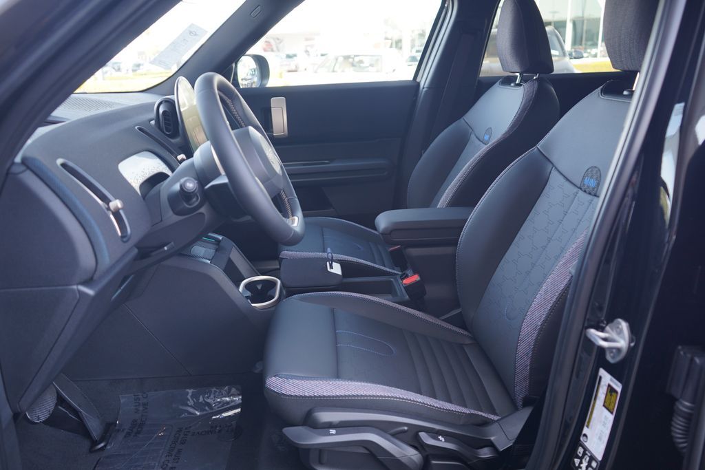 Thumbnail: 2026 MINI Cooper Countryman - 6