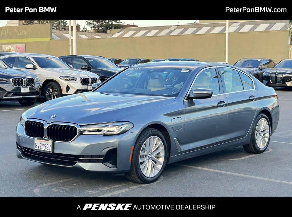 2021 BMW 5 Series 530e iPerformance -
                San Mateo, CA