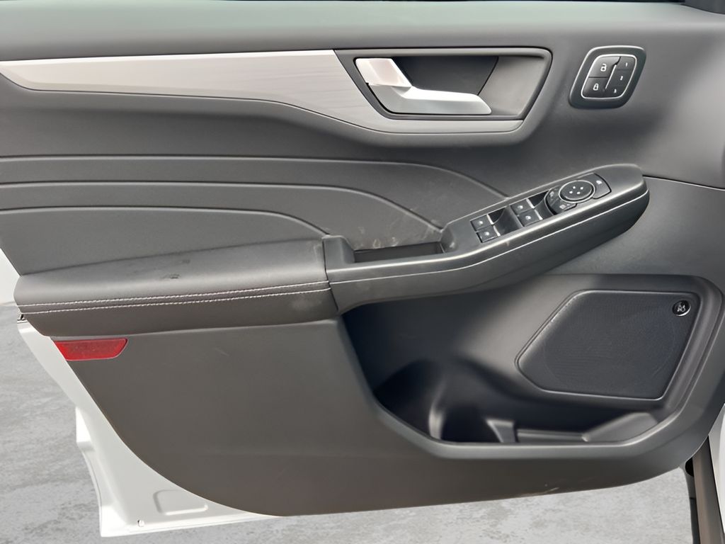 2026 Ford Escape Hybrid