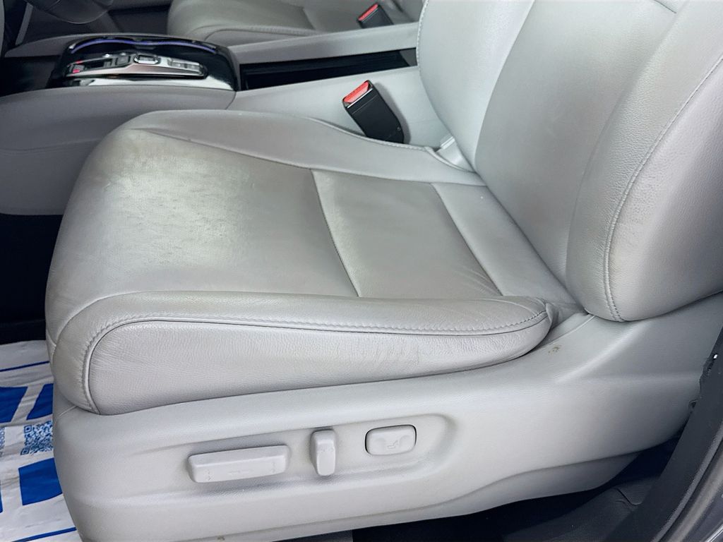 Used Car 2022 Honda Pilot  Touring For Sale Under $30,000 In Austin, Texas