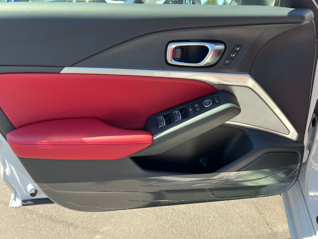 Thumbnail: 2025 Acura Integra - 11