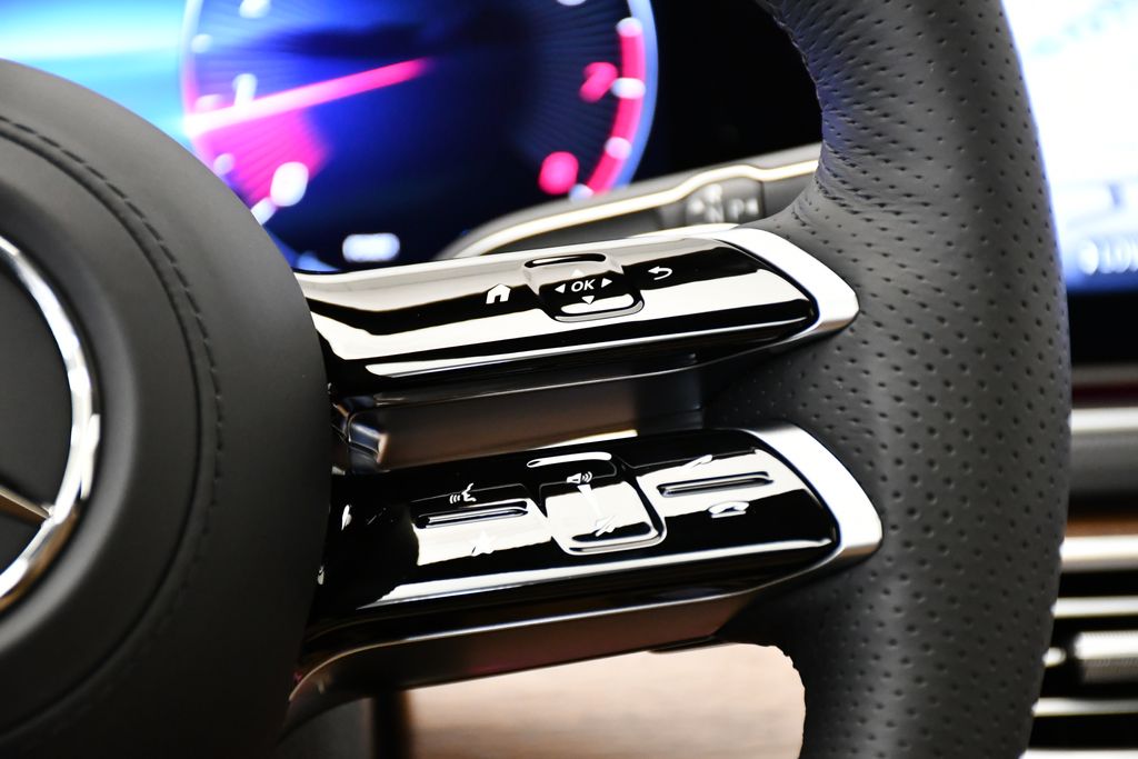 Thumbnail: 2026 Mercedes-Benz GLS - 24