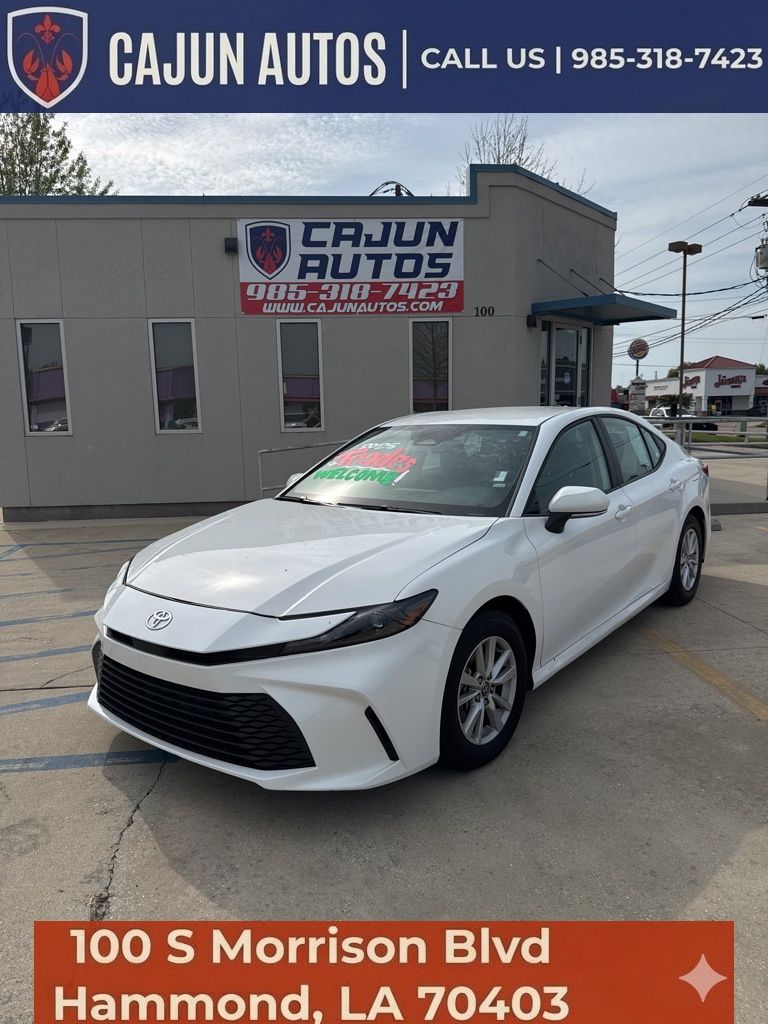 2025 Toyota Camry LE FWD