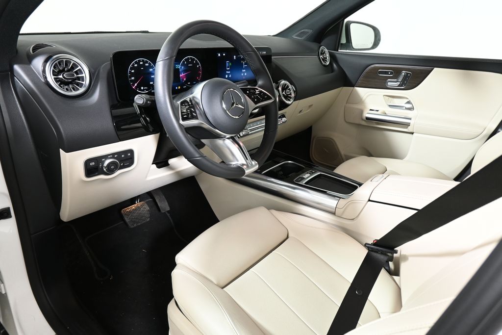 Thumbnail: 2026 Mercedes-Benz GLA - 14