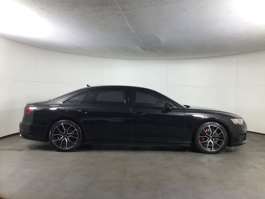 Used 2020 Black Audi 4.0T image 8