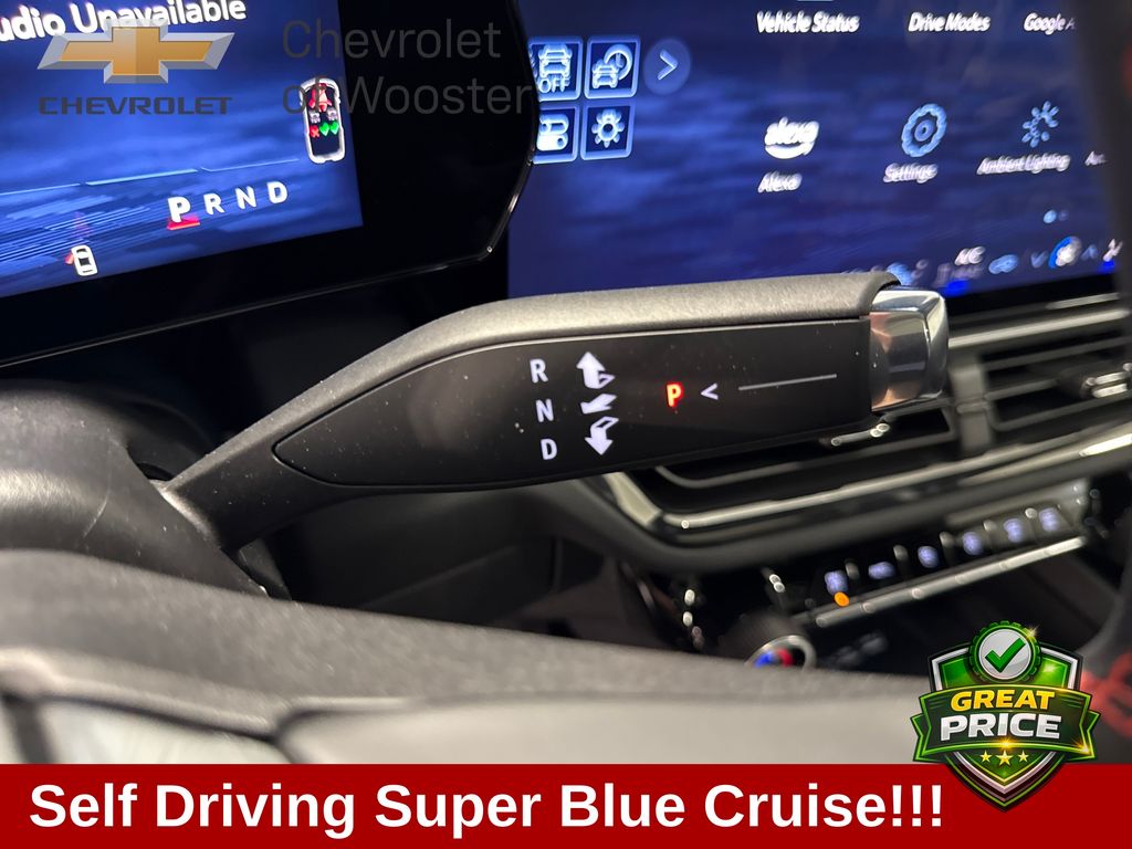 2025 Chevrolet Equinox EV RS - Photo 12