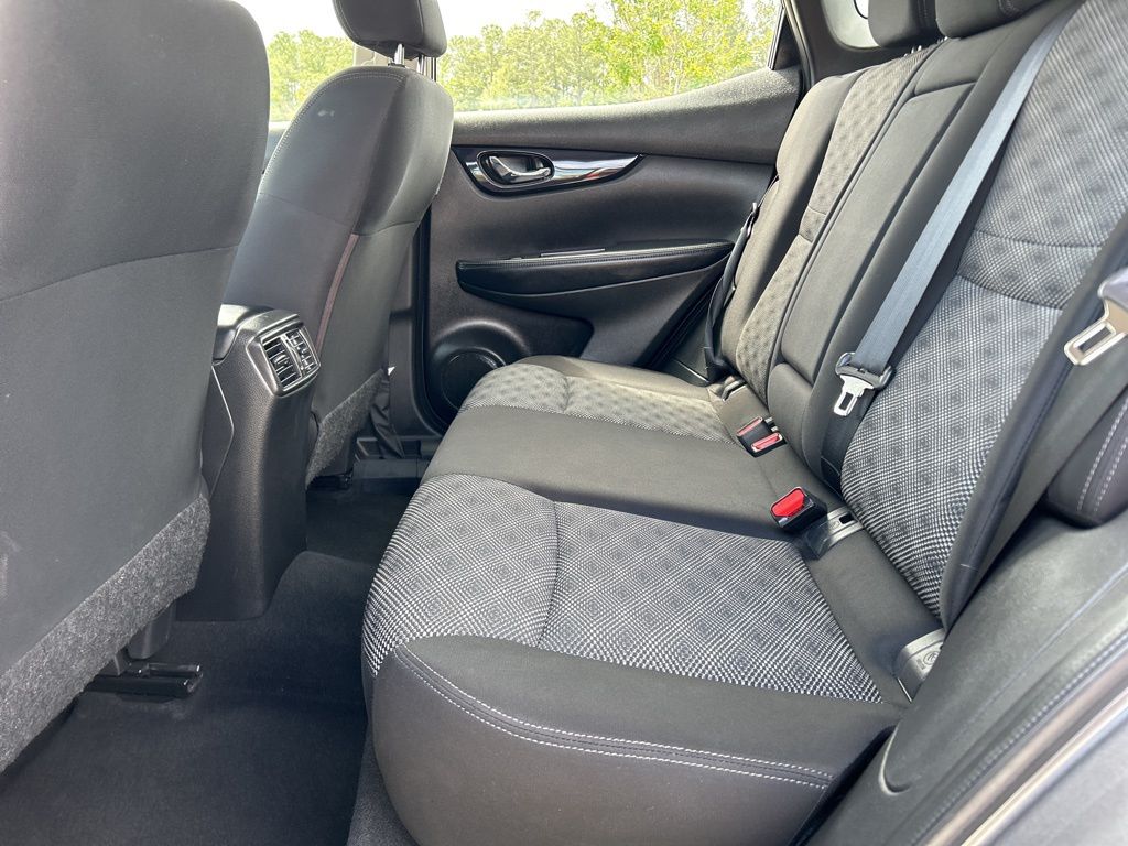 2020 Gun Metallic Nissan Rogue Sport SV FWD SUV