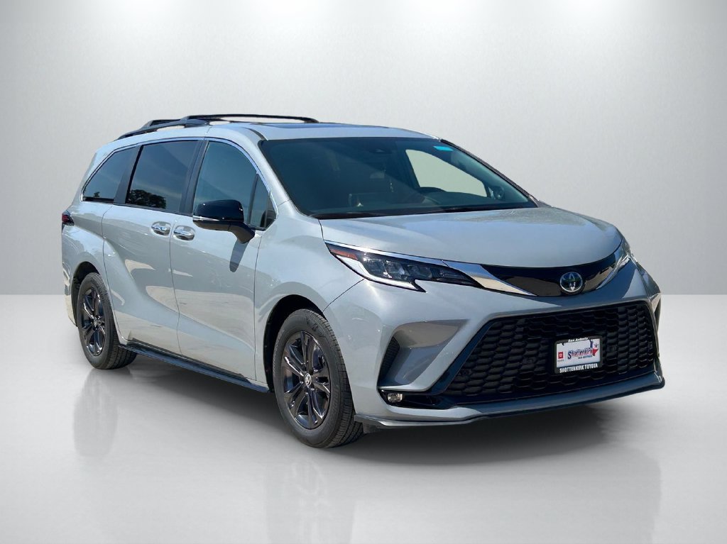 Used 2024 Toyota Sienna Van