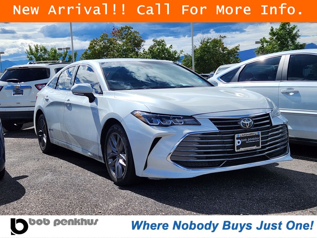 2022 Toyota Avalon XLE