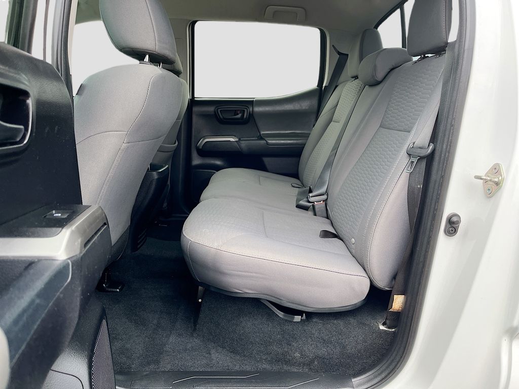 Used 2019 White Toyota SR5 image 22