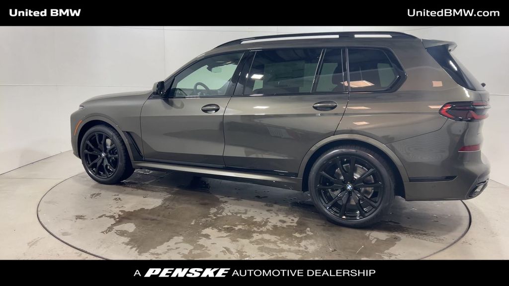 2025 BMW X7 xDrive40i 6