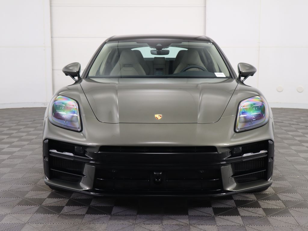Thumbnail: 2025 Porsche Panamera - 10