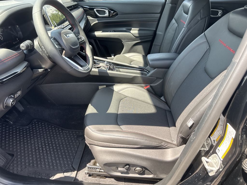 2026 Jeep Compass Trailhawk Black at Victoria Chrysler Dodge Jeep Ram