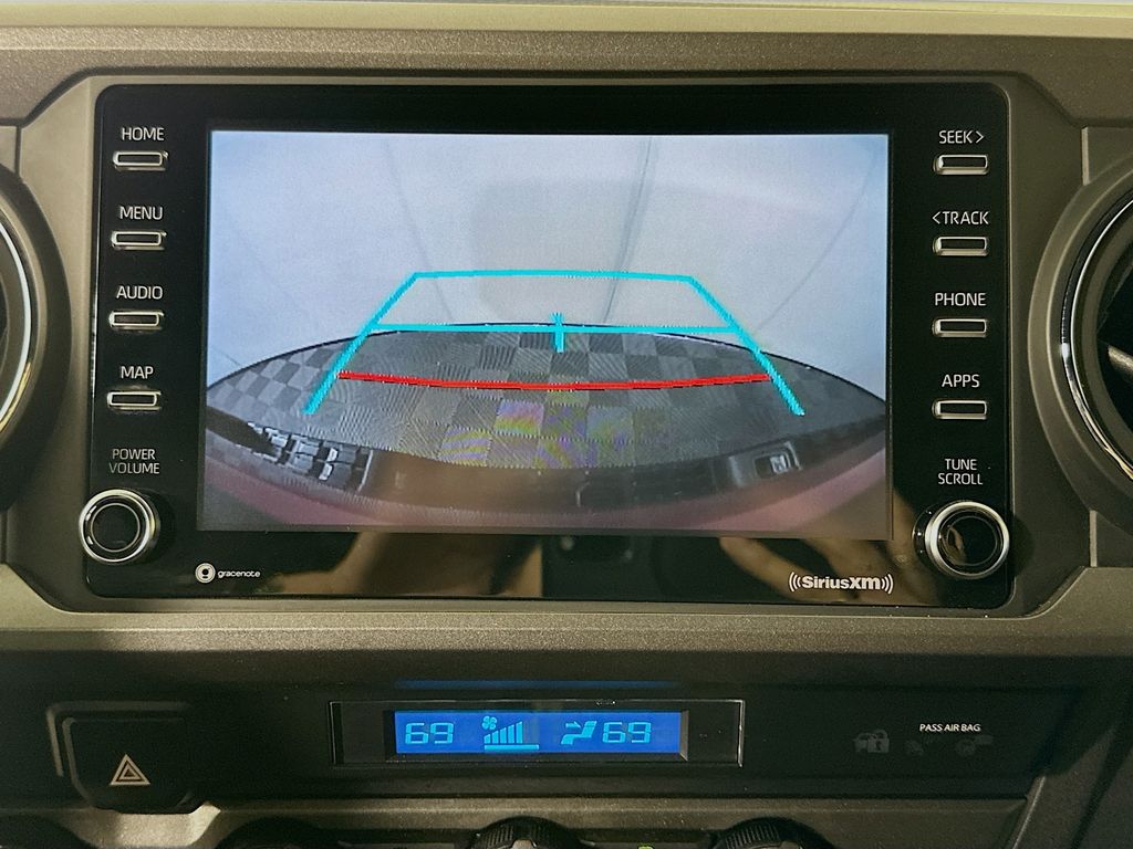 Thumbnail: 2022 Toyota Tacoma - 13