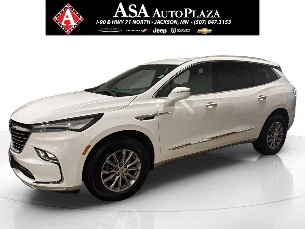  2024 Buick Enclave Essence AWD   