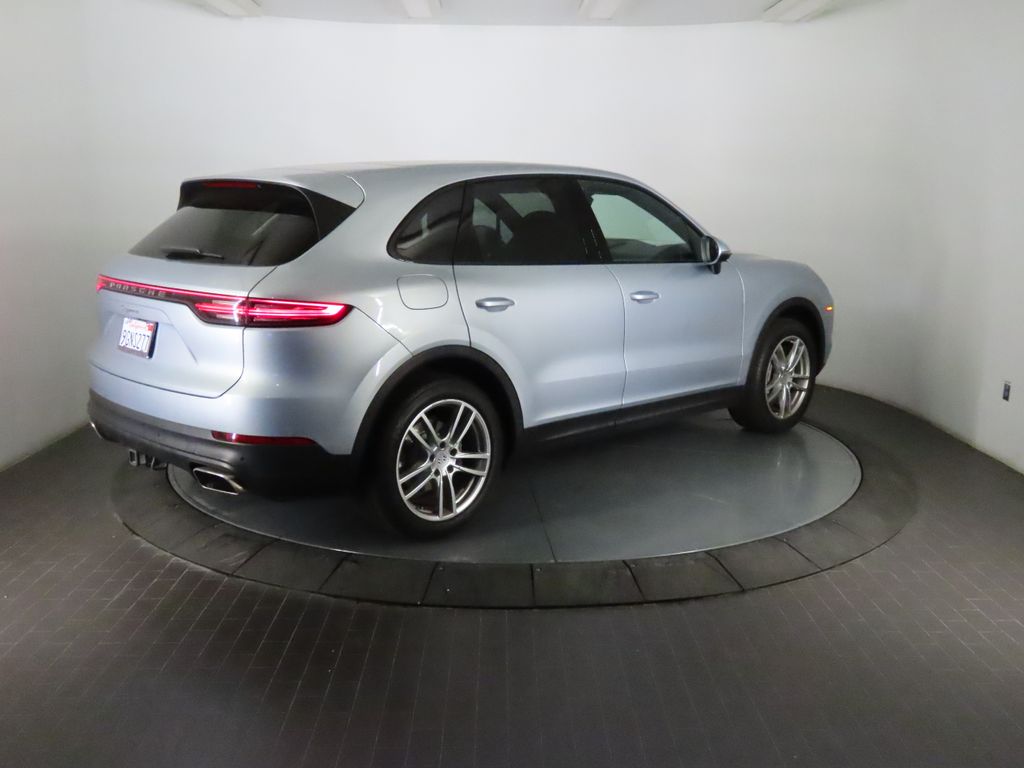 Thumbnail: 2023 Porsche Cayenne - 7