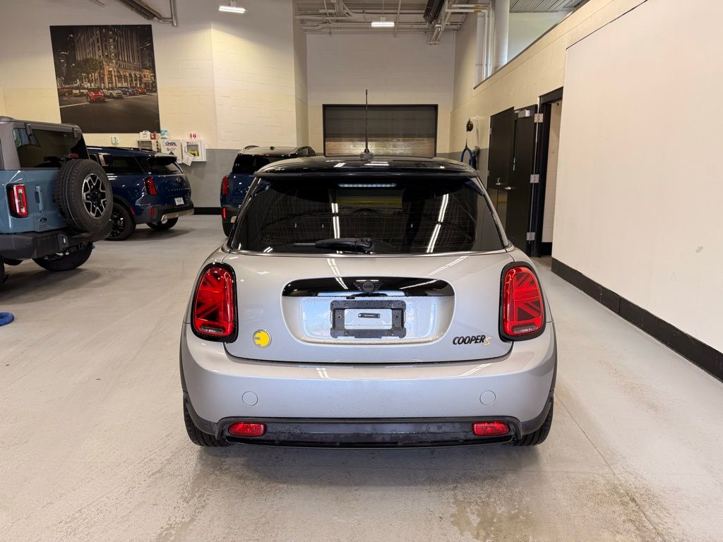 Thumbnail: 2024 MINI Cooper - 4