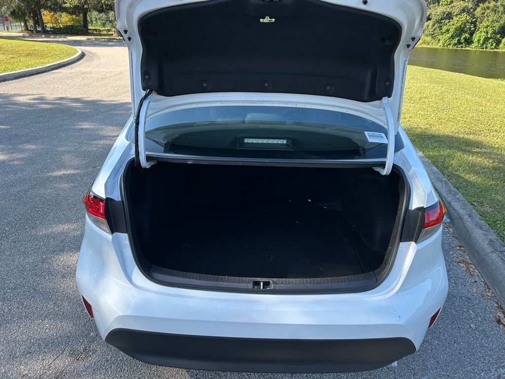 Thumbnail: 2024 Toyota Corolla - 10