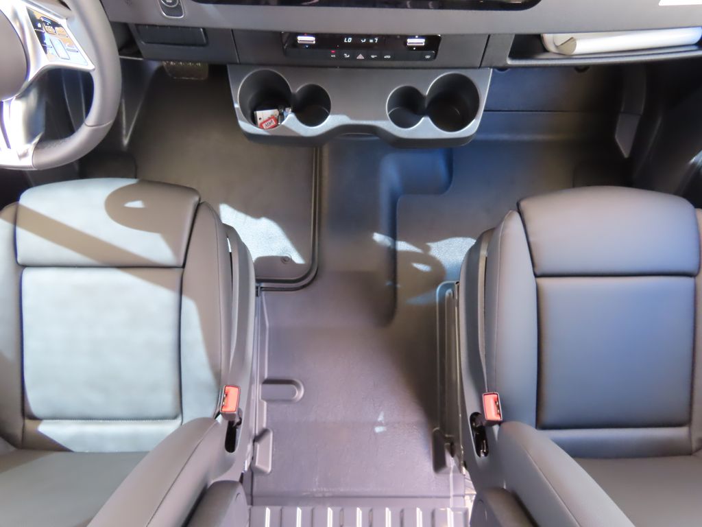 Thumbnail: 2026 Mercedes-Benz Sprinter - 18