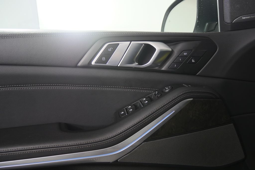 Thumbnail: 2024 BMW X5 - 8