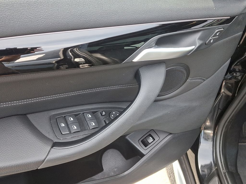 2021 BMW X1 xDrive28i 13
