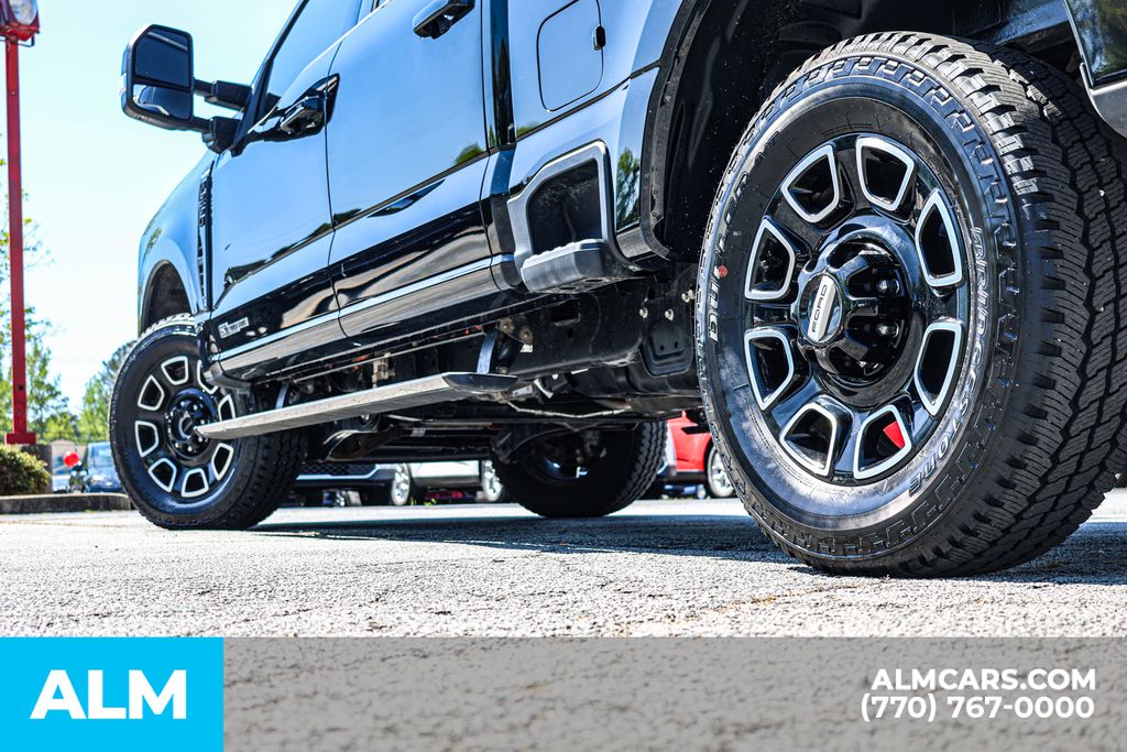 Used 2025 Black Ford Platinum image 15