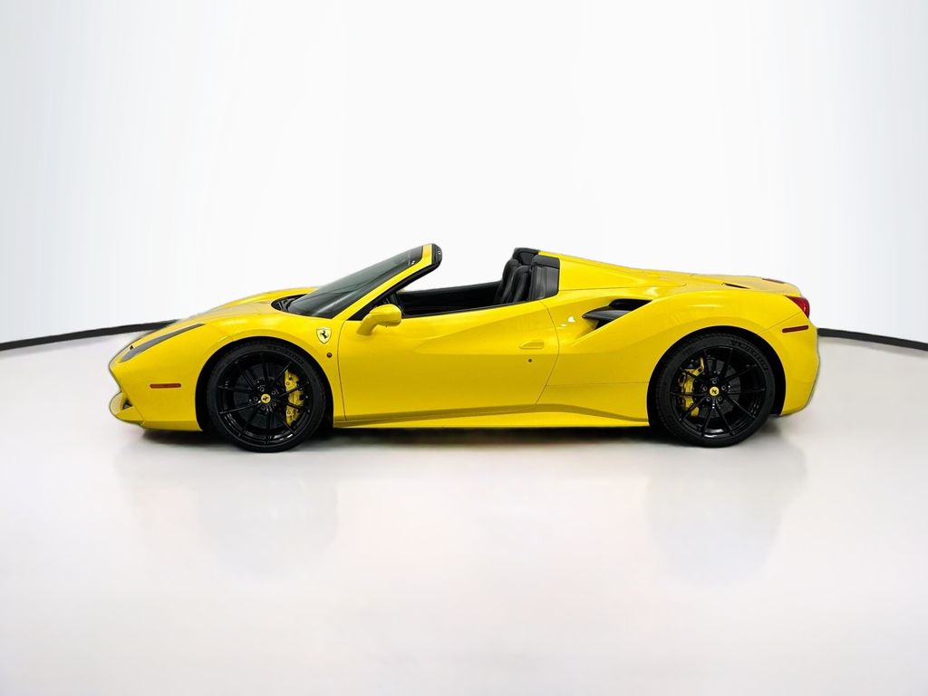 Thumbnail: 2017 Ferrari 488 - 8