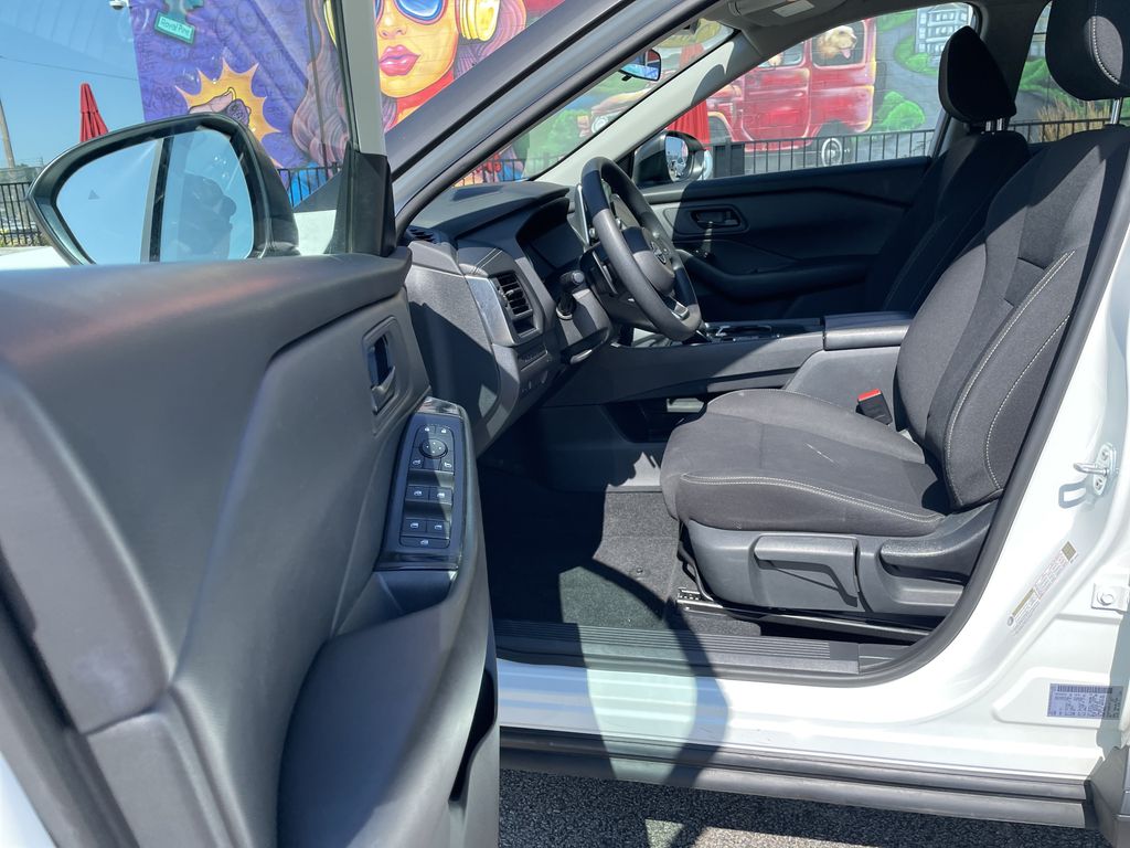 Used 2024 Nissan Rogue SUV