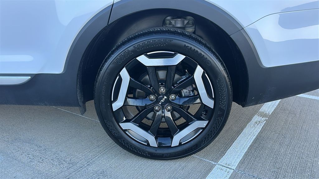 2025 Kia Telluride S White at Legacy Ford