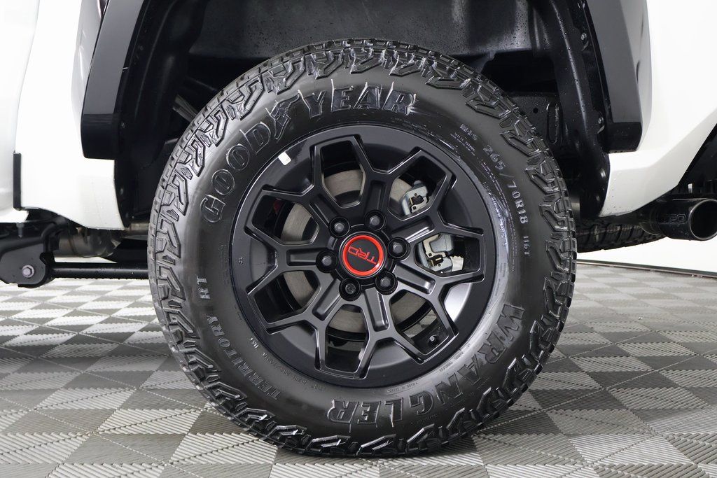 Thumbnail: 2025 Toyota Tacoma - 10