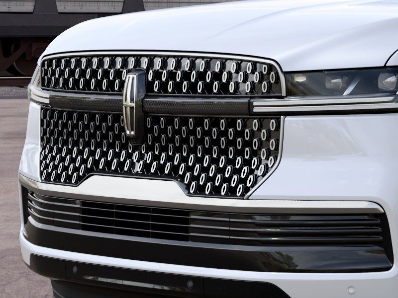 Thumbnail: 2027 Lincoln Navigator - 17