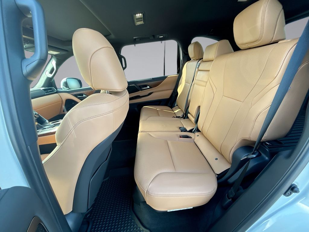 Thumbnail: 2025 Lexus LX - 15