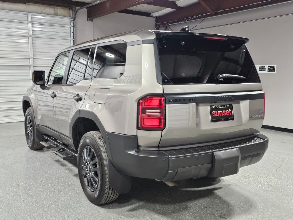 Used 2024  Toyota 1958 image 5