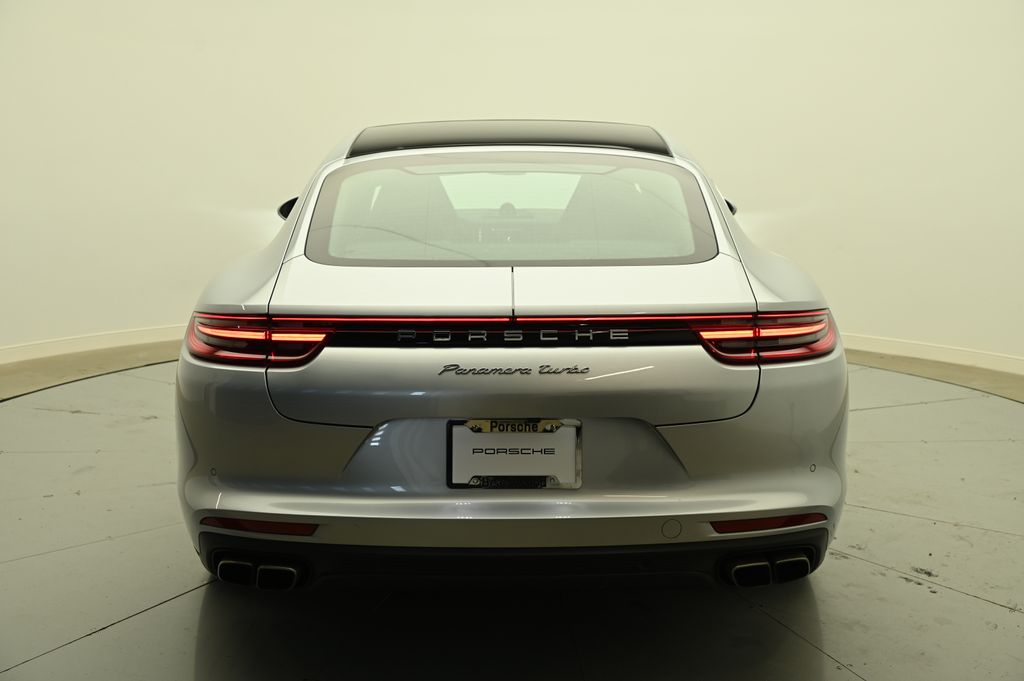 2017 Porsche Panamera Turbo 27