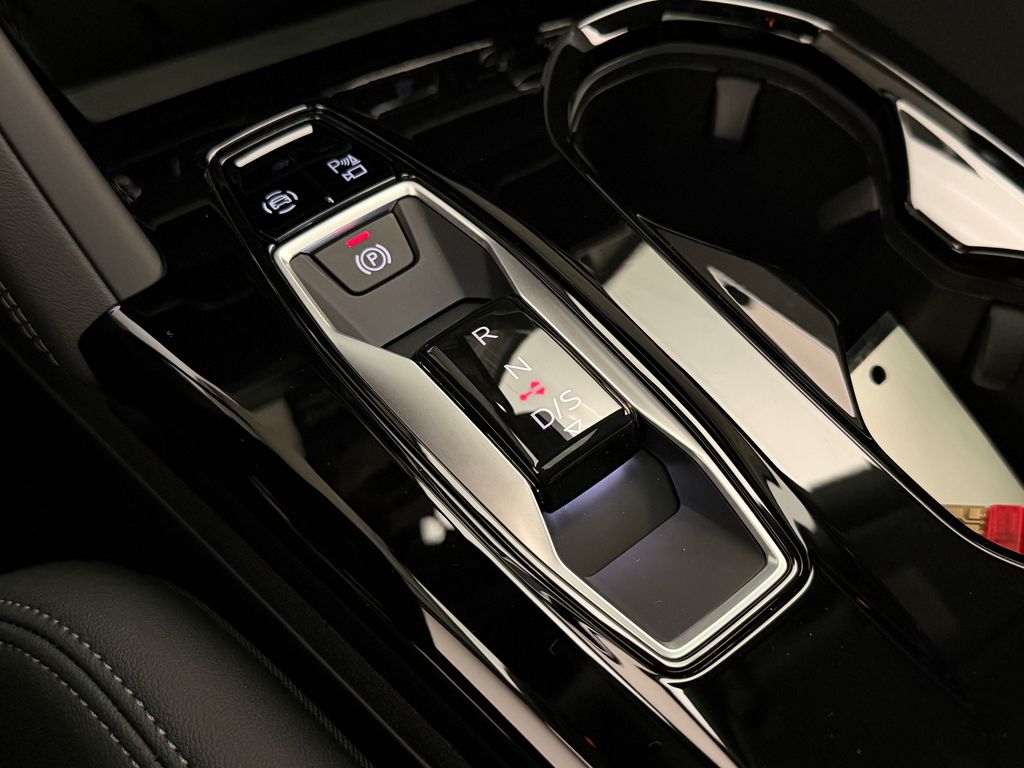 Thumbnail: 2026 Audi Q5 - 30