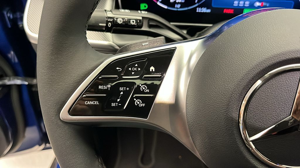 2025 Mercedes-Benz GLC 350 14