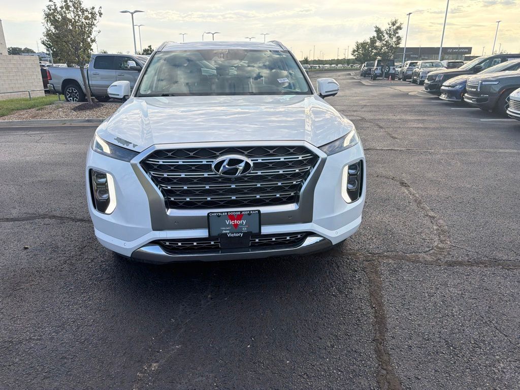 Used 2020 White Hyundai Limited image 2